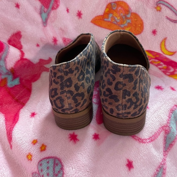 Universal Thread Leopard booties - Picture 3 of 4